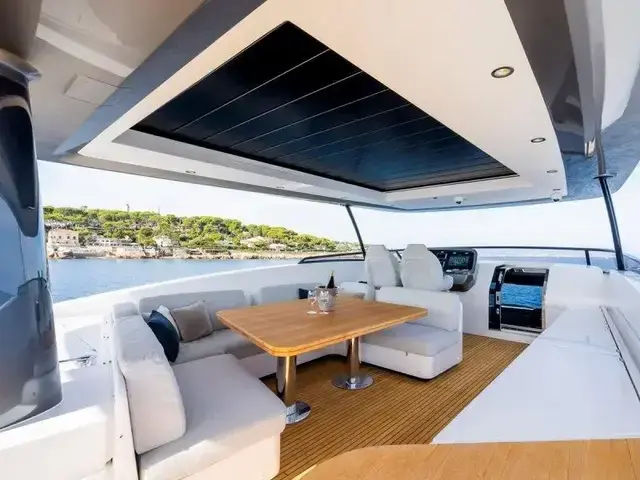 Azimut Magellano 25