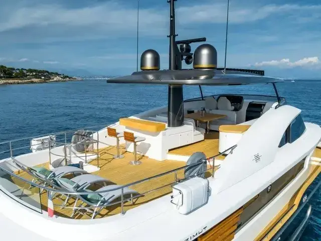 Azimut Magellano 25