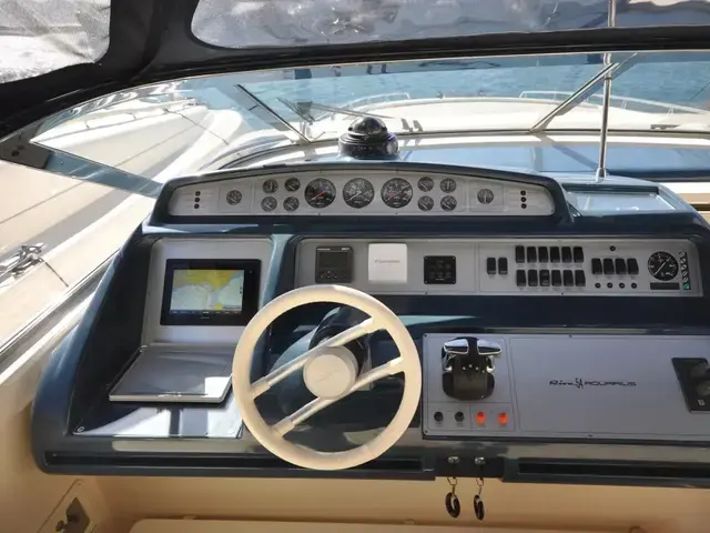 Riva Aquarius 54