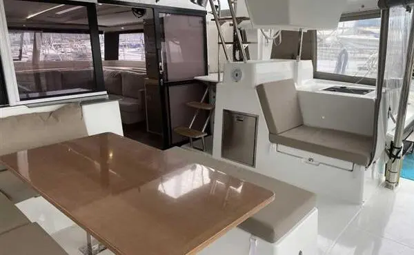 2019 Fountaine Pajot saona 47