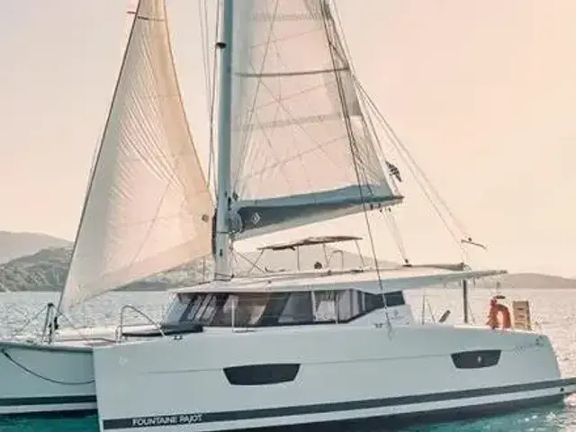 Fountaine Pajot Lucia Maestro 40