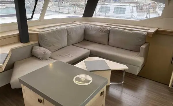 2019 Fountaine Pajot saona 47