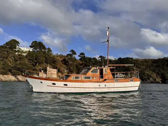 Classic Philips 50 Motor Yacht