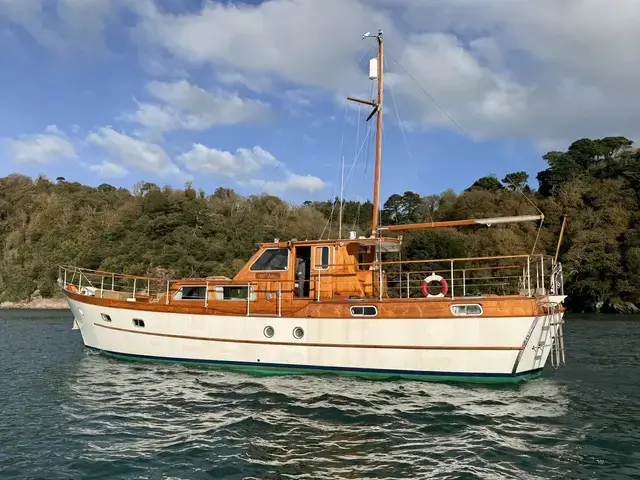 Classic Philips 50 Motor Yacht