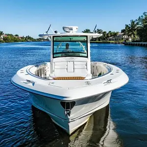 2014 Boston Whaler 300 Outrage