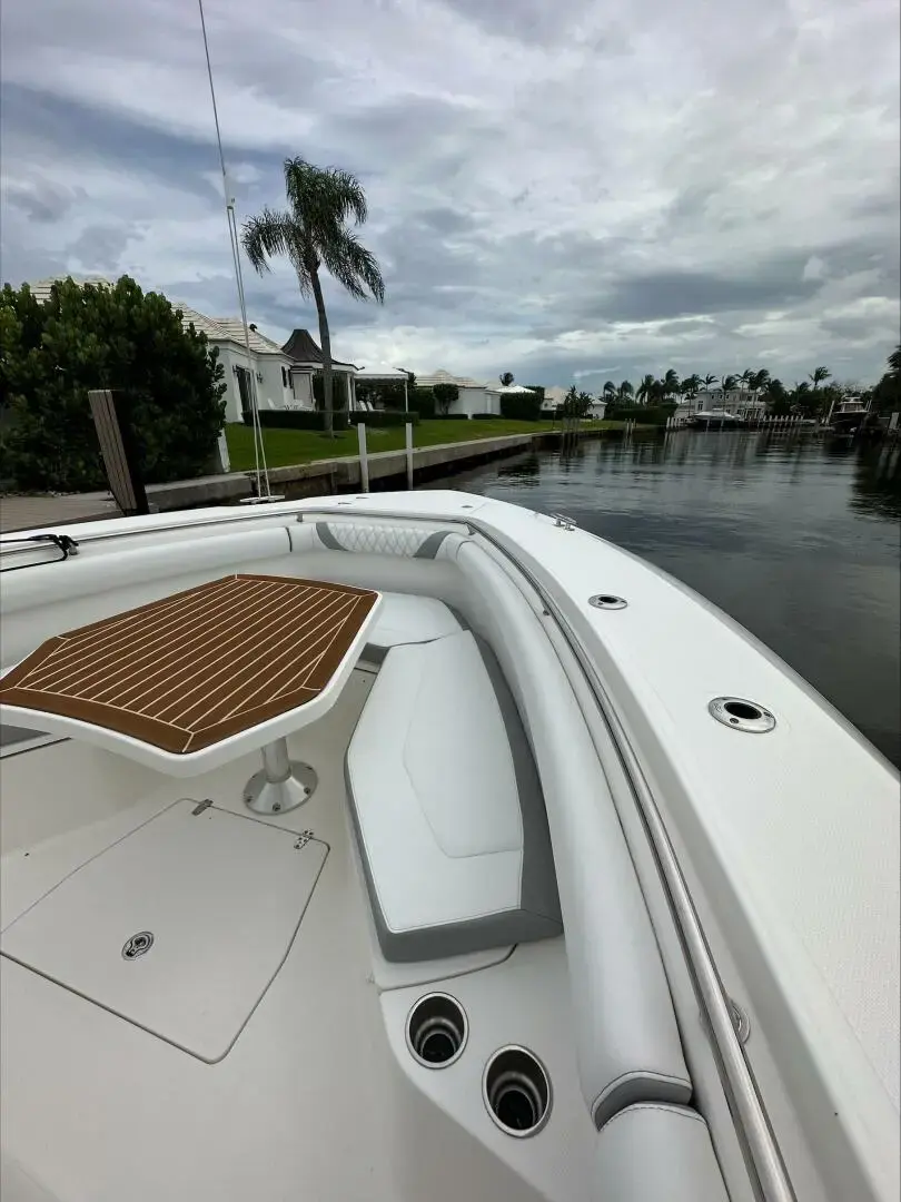 2014 Boston Whaler 300 outrage