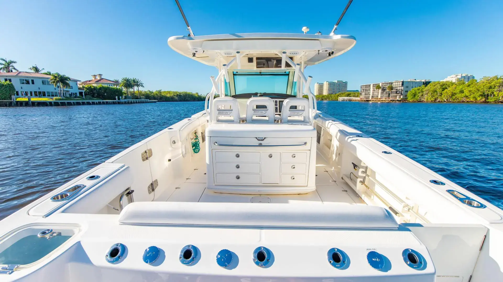 2014 Boston Whaler 300 outrage