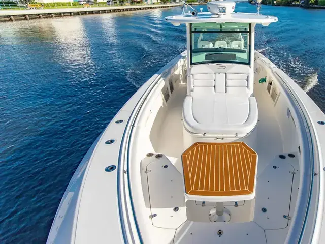 Boston Whaler 300 Outrage