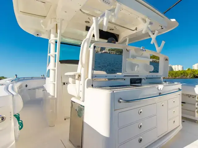 Boston Whaler 300 Outrage