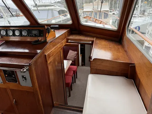 Classic Philips 50 Motor Yacht