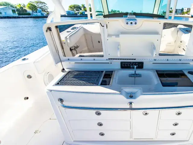 Boston Whaler 300 Outrage