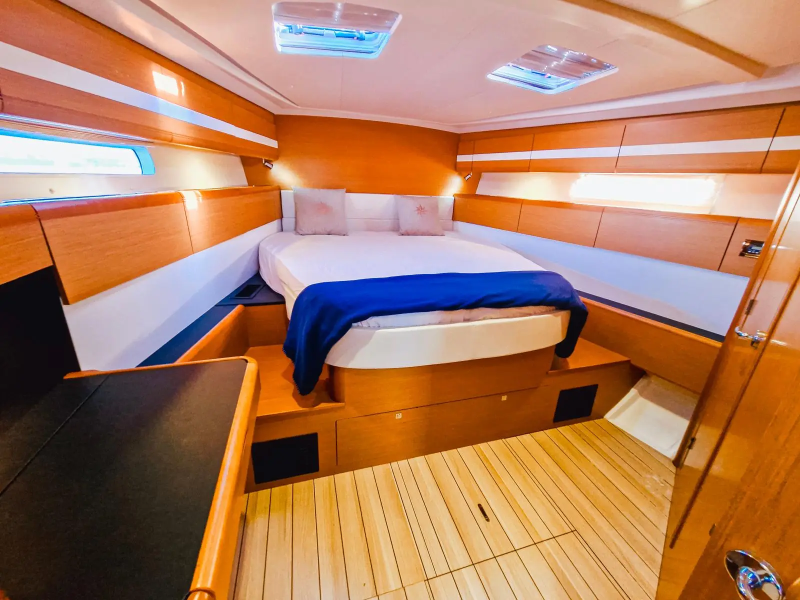 2015 Jeanneau sun odyssey 53