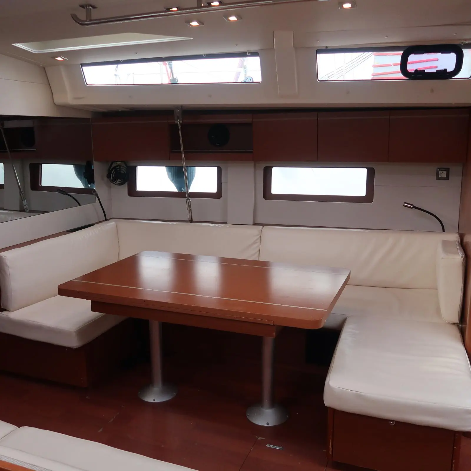 2018 Beneteau oceanis 51.1