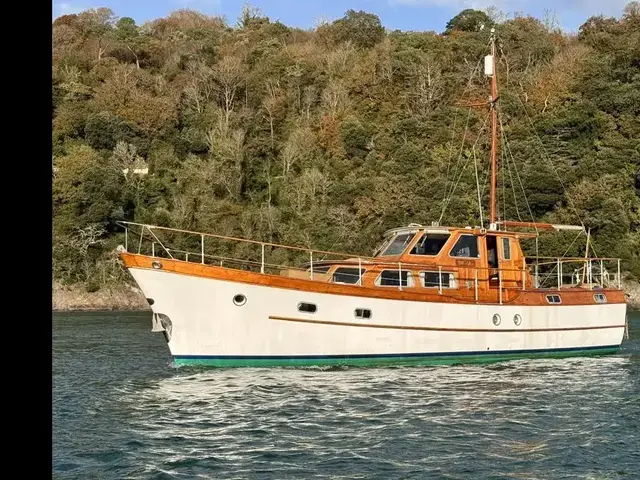 Classic Philips 50 Motor Yacht