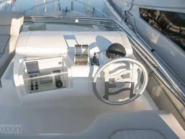 Ferretti Yachts 620