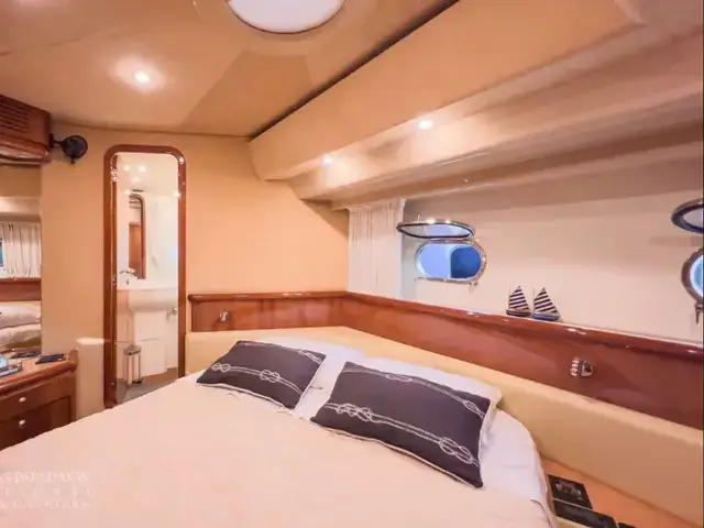 Ferretti Yachts 620