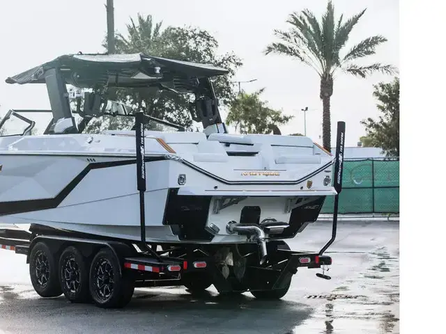 Nautique G23