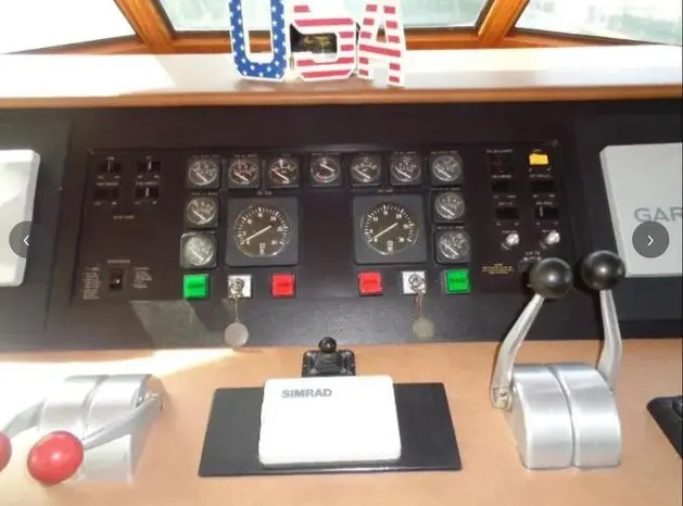 1989 Hatteras 67 cockpit motor yacht