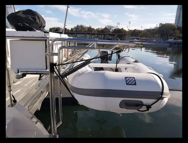 2005 Endeavour 44 trawlercat