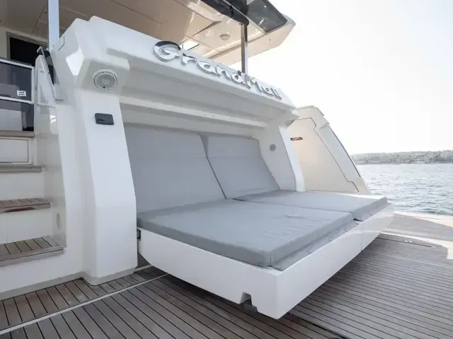 GrandMa II Yacht