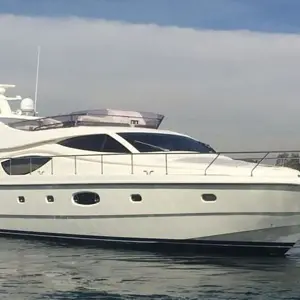 2005 Ferretti Yachts Ferretti 550