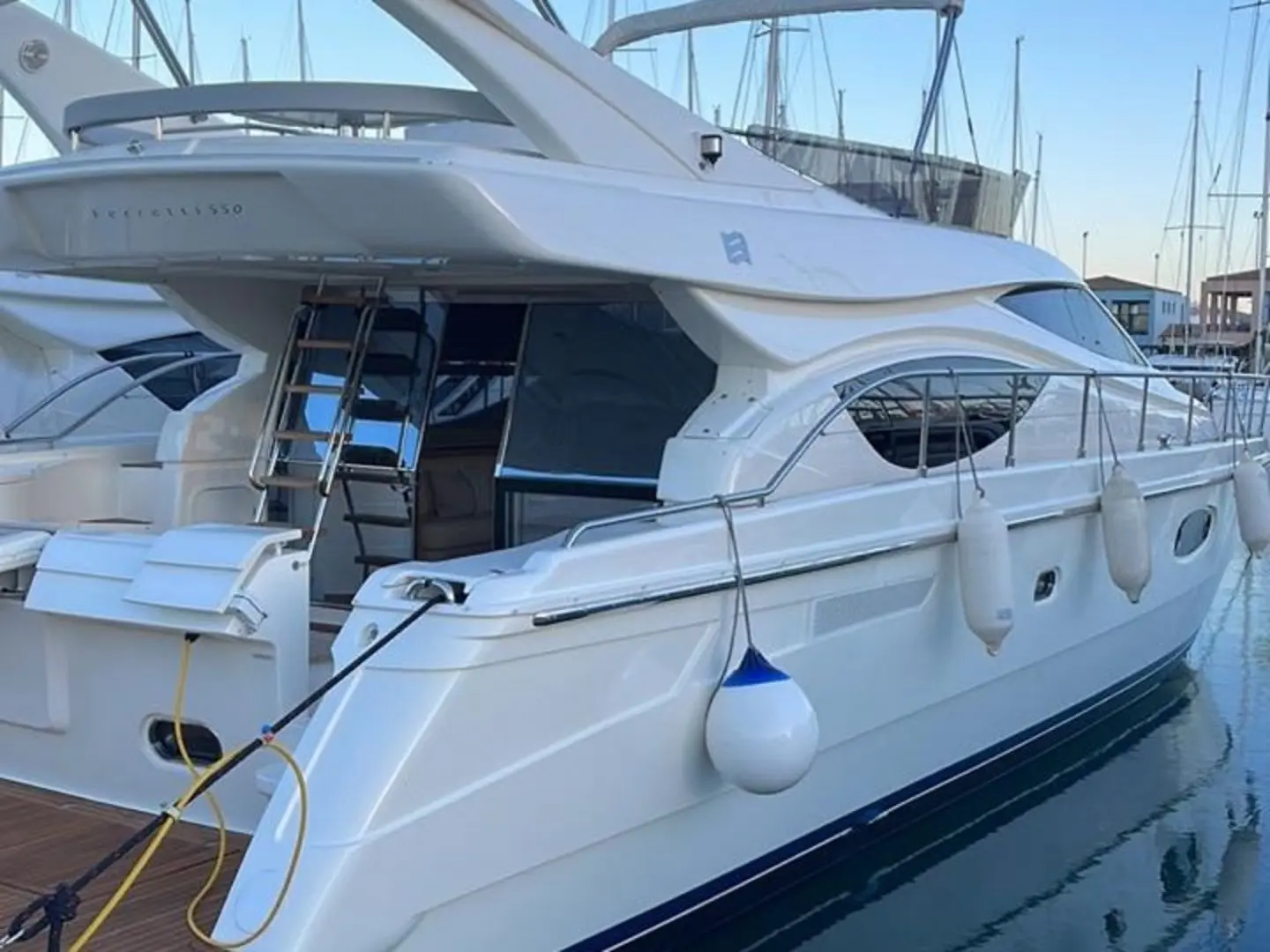 2005 Ferretti ferretti 550