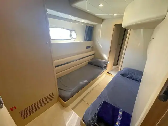 Ferretti Yachts Ferretti 550