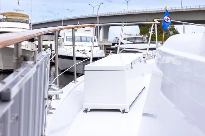 1989 Hatteras 80 cockpit motor yacht