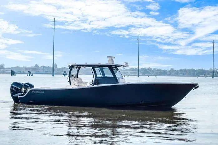 2022 Sportsman open 352 center console