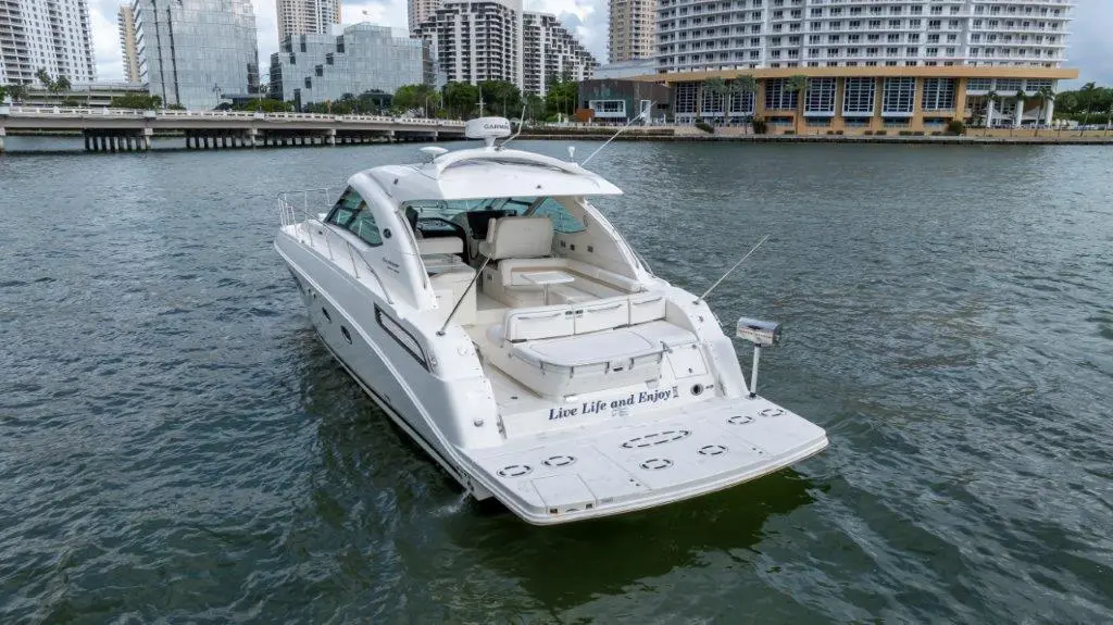 2009 Sea Ray 43 sundancer