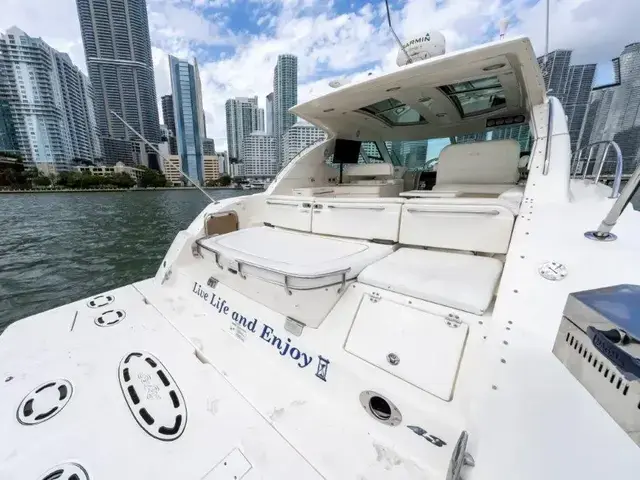 Sea Ray 43 Sundancer