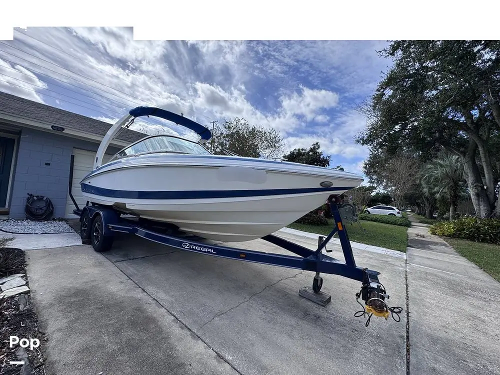 2015 Regal 2100 bowrider