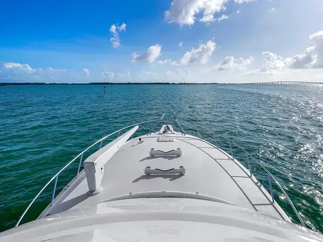 Hatteras 54 GT