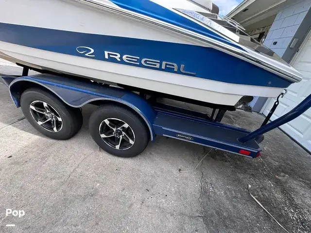 Regal 2100 Bowrider