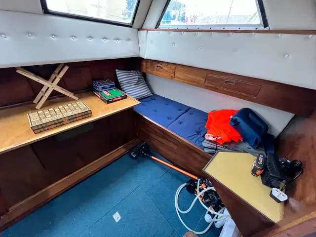 Mitchell 31 Aft Cabin