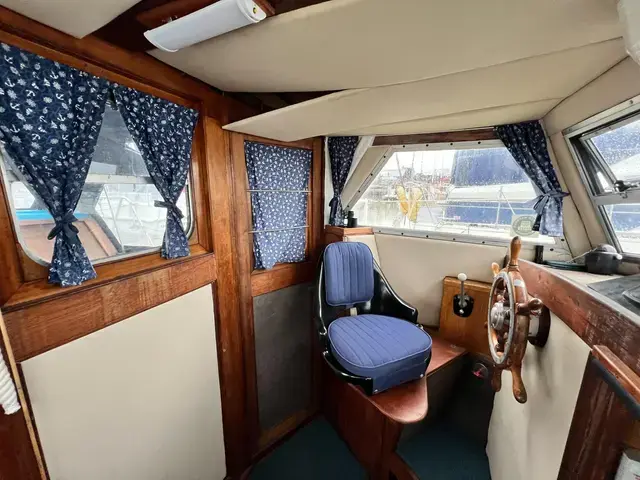 Mitchell 31 Aft Cabin