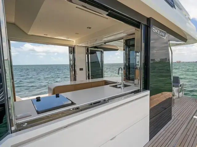 Okean 52