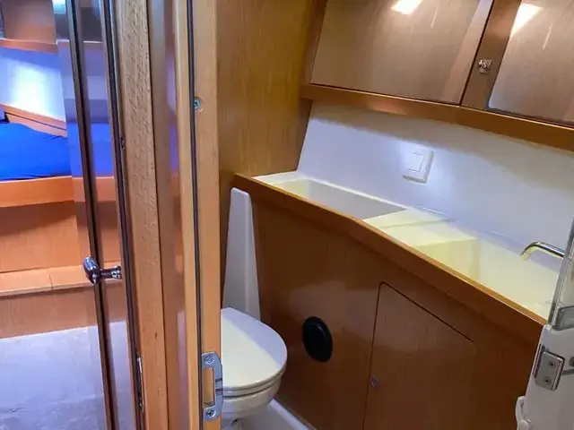 Beneteau Sense 43