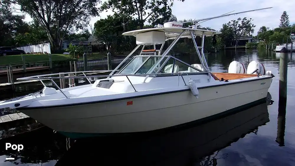 1983 Pursuit tiara 2500