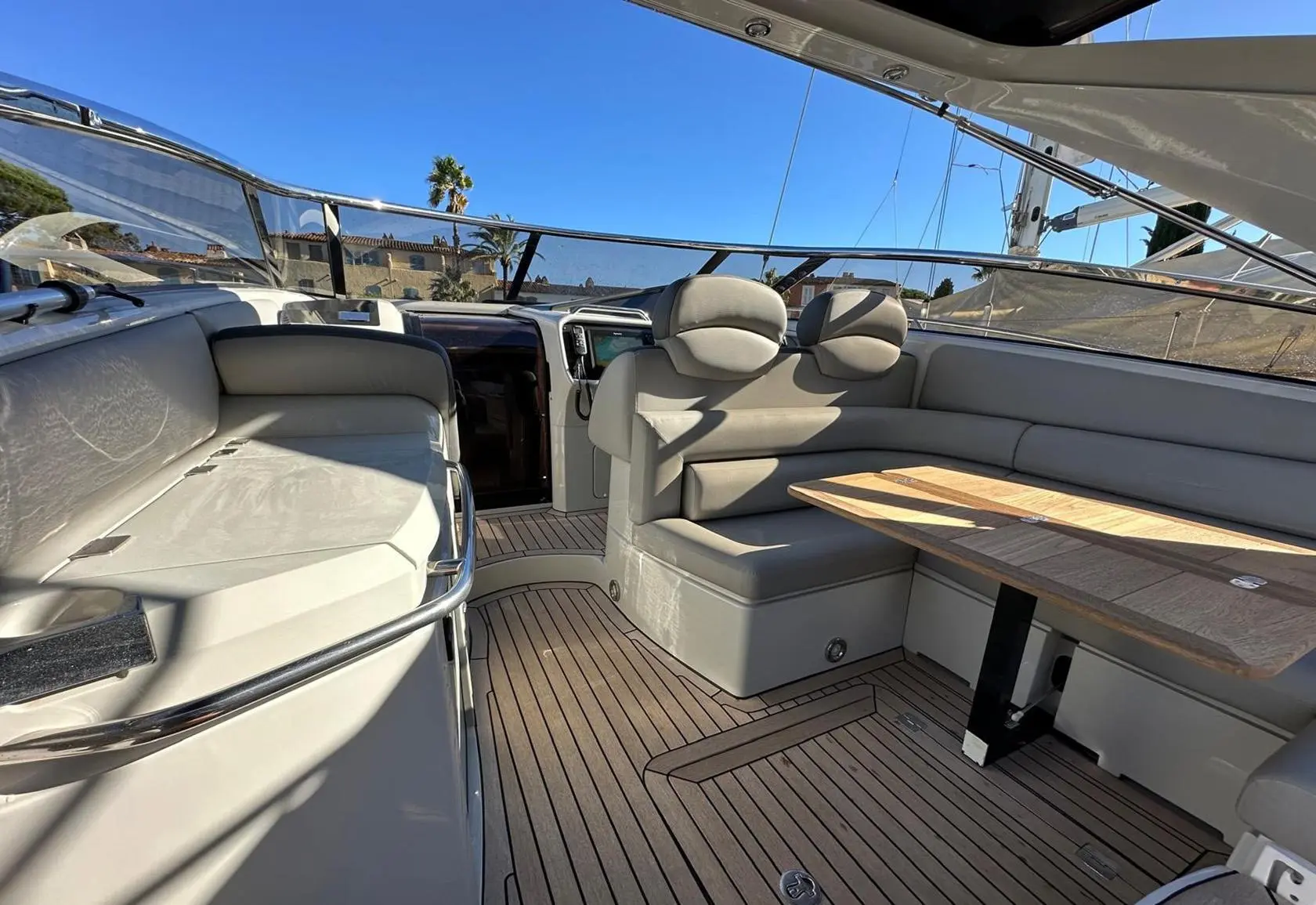 2007 Sunseeker superhawk 43