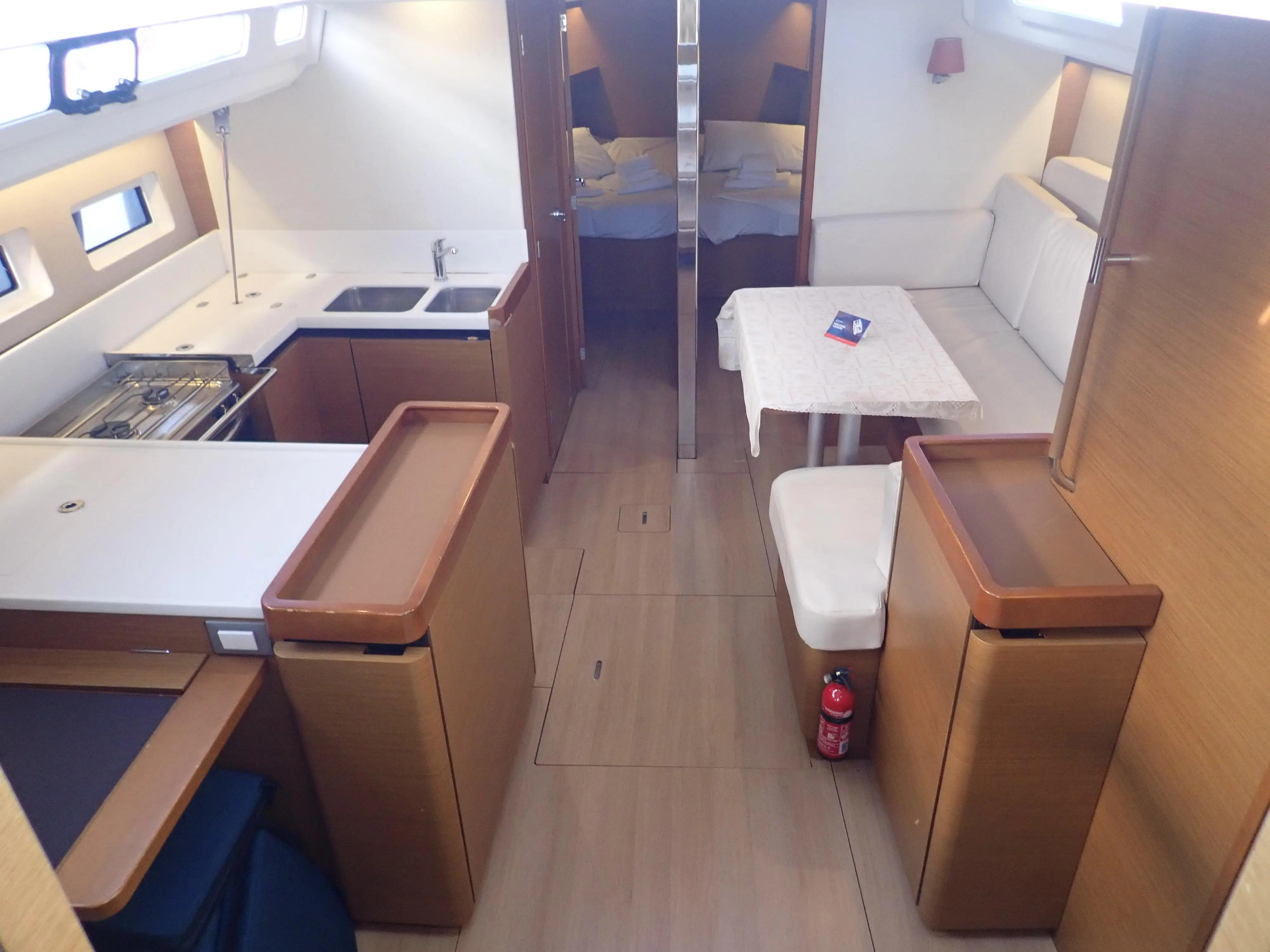 2019 Jeanneau sun odyssey 440