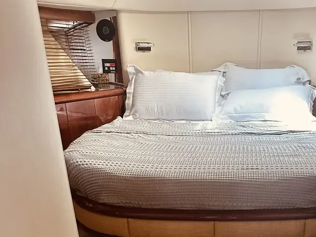 Fairline Squadron 58