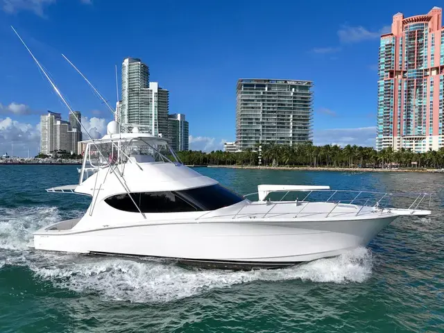 Hatteras Gt 54