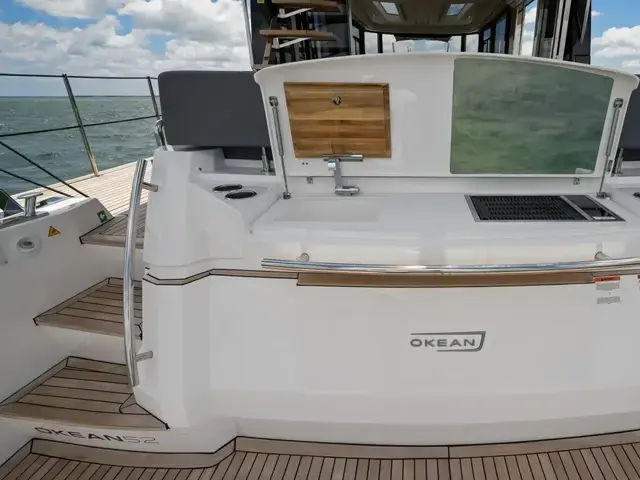 Okean 52