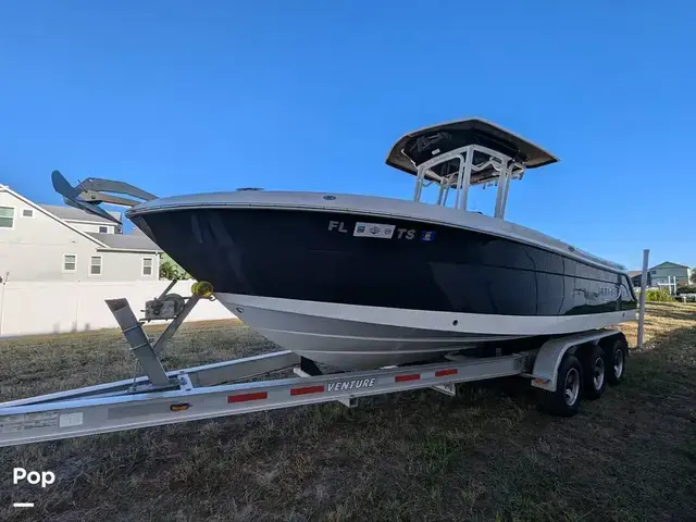 Robalo R242 Explorer CC