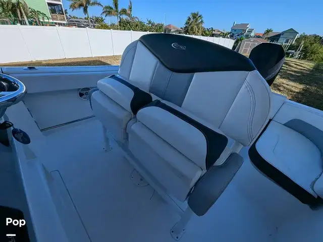 Robalo R242 Explorer CC