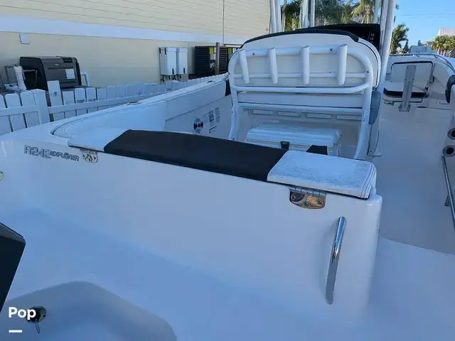 Robalo R242 Explorer CC