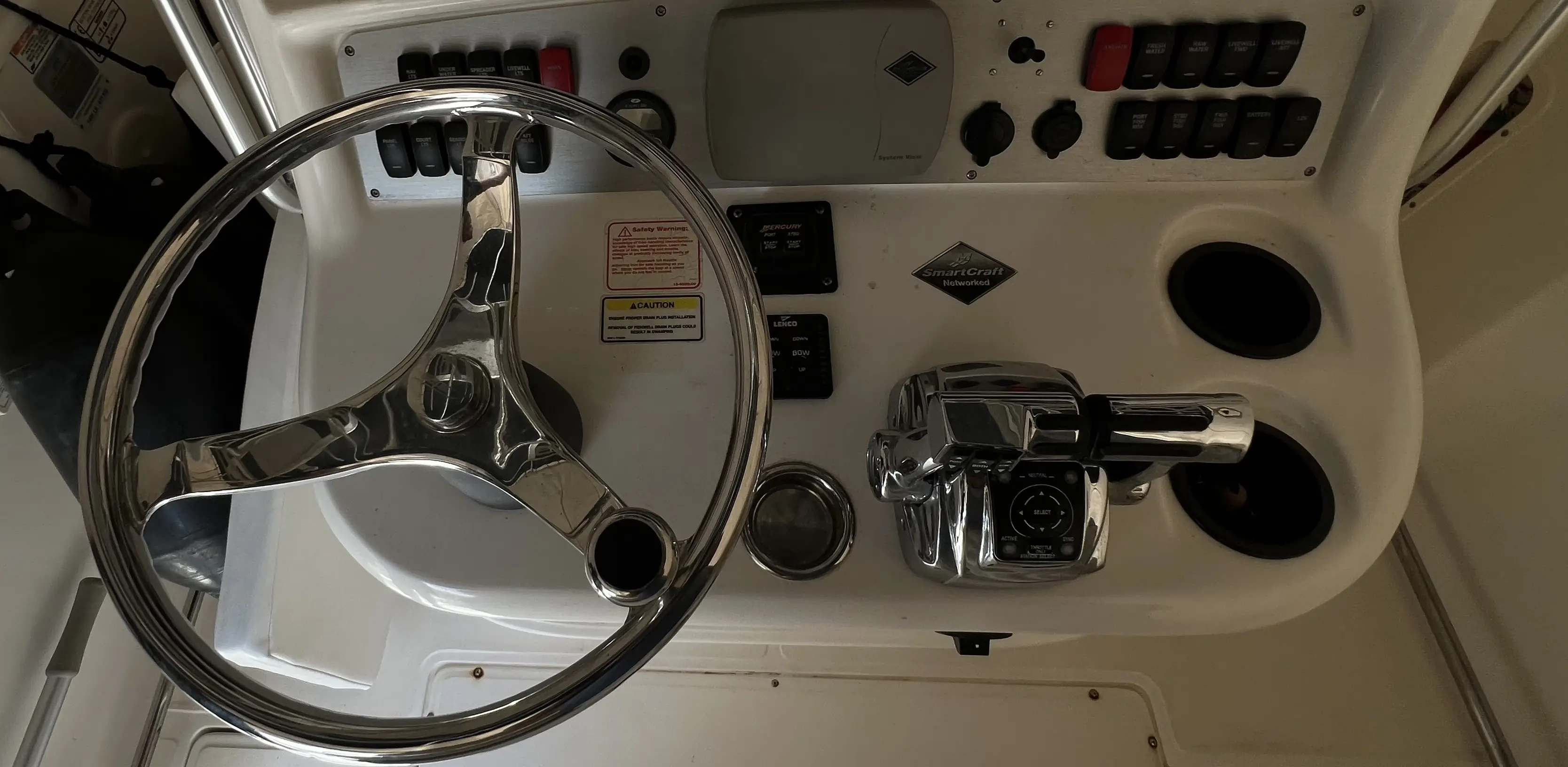 2006 Boston Whaler 270 outrage