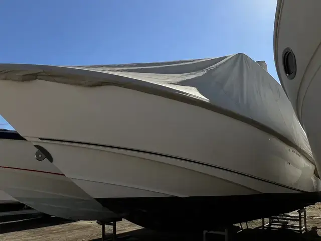 Boston Whaler 270 Outrage