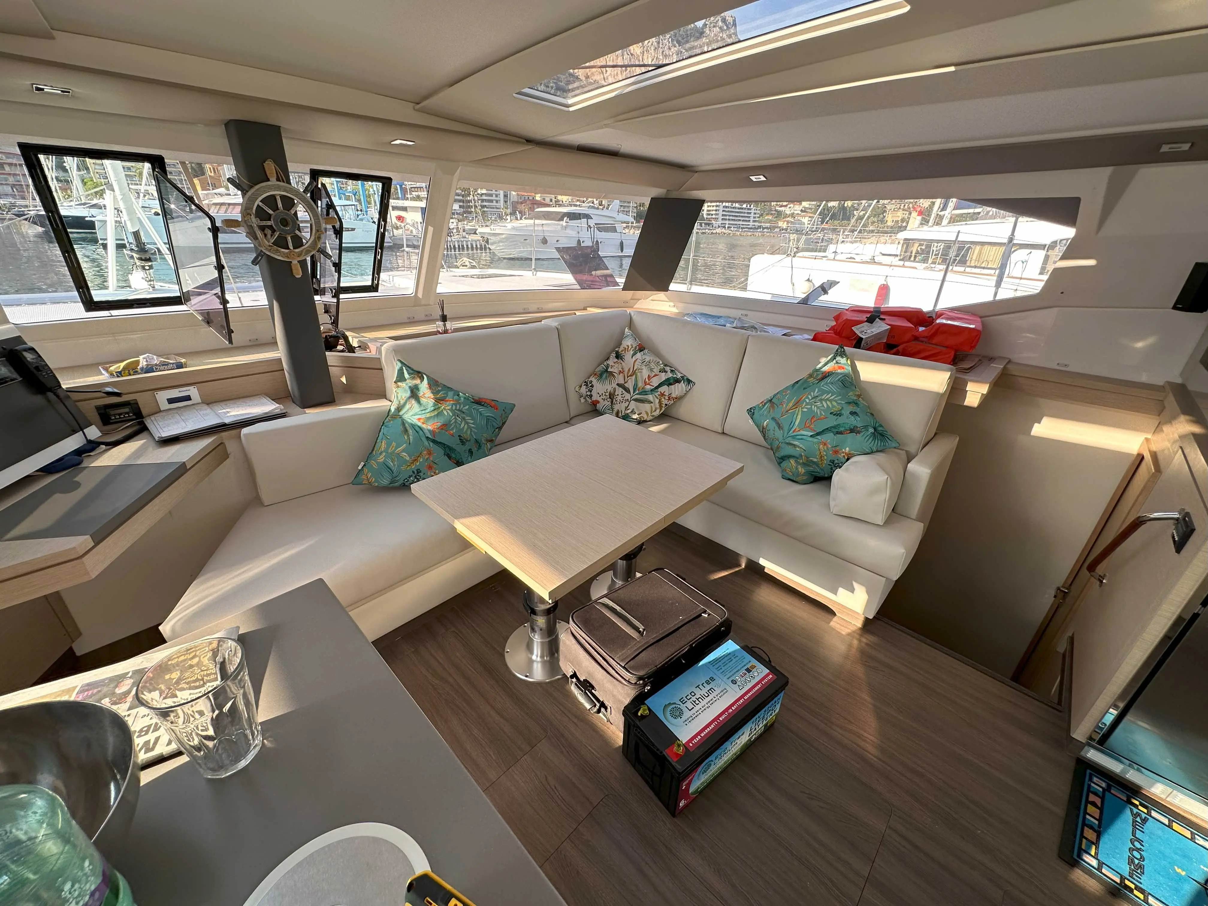 2019 Fountaine Pajot saona 47